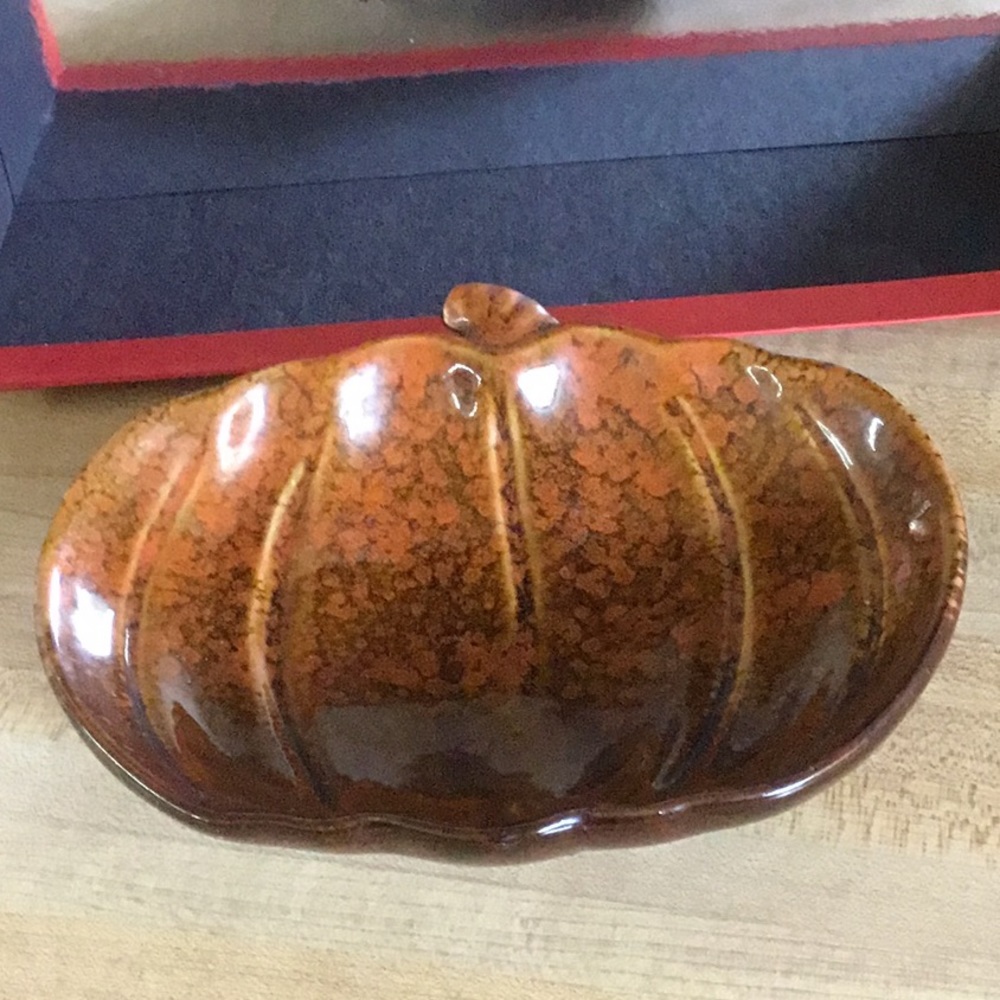 New Small Ceramic Pumpkin Dish